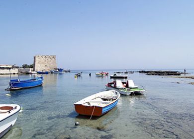 Torre Santa Sabina, porto