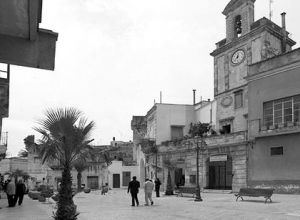 una immagine della piazza