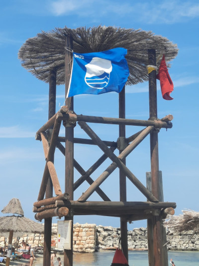 BANDIERA BLU 2022. SPIAGGIA DI PUNTA PENNA GROSSA - RISERVA NATURALE DI TORRE...